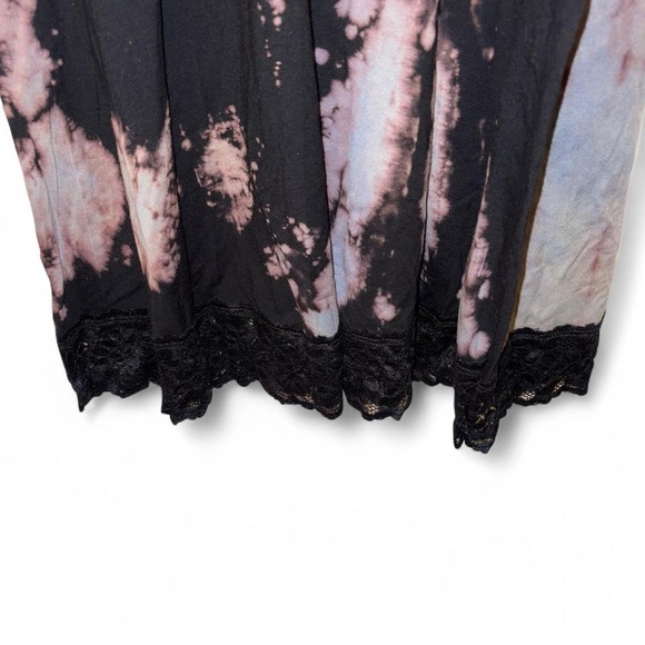 ASOS Black and Cream Tie-Dye Midi Dress - Picture 2 of 8